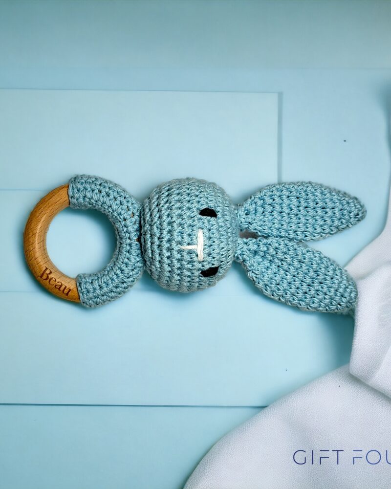 Bijtring-Gift-Four-Bunny-Blauw-Liggend.jpg