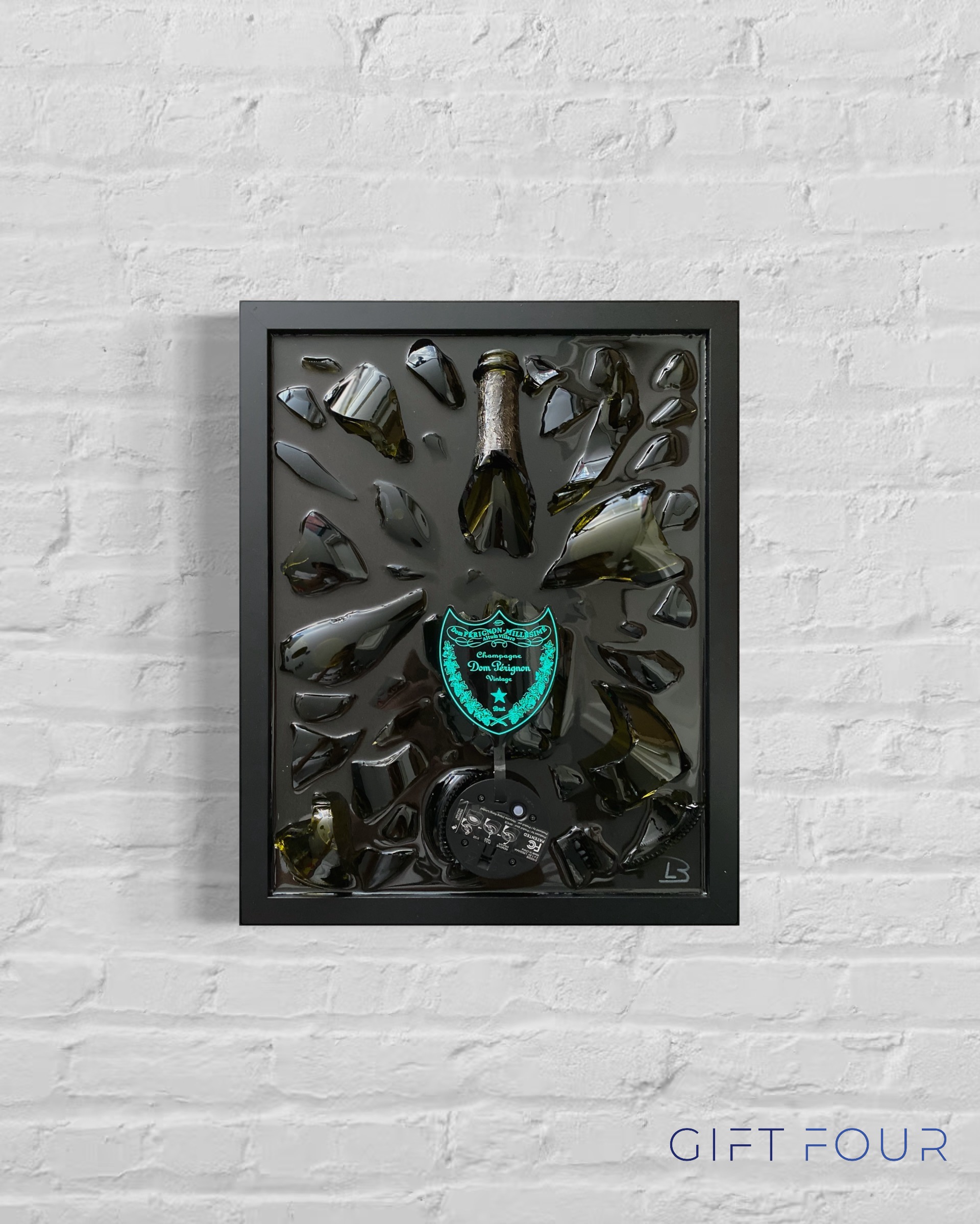 Gift Four - Dom Perignon Luminous 0.7L (40x30) cm